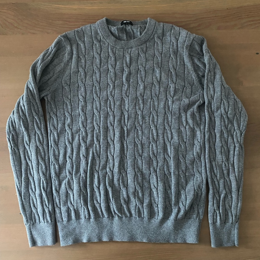 Uniqlo Gray Cable Knit Sweater
